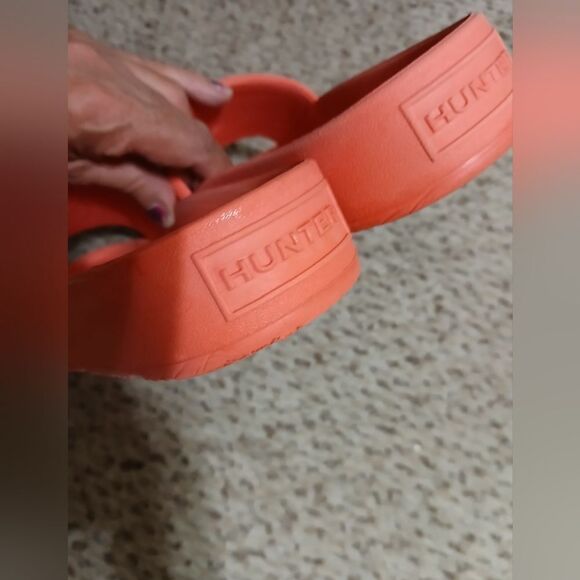 HUNTER Slide sandals Logo Orange Size see below Waterproof Material - Picture 11 of 14